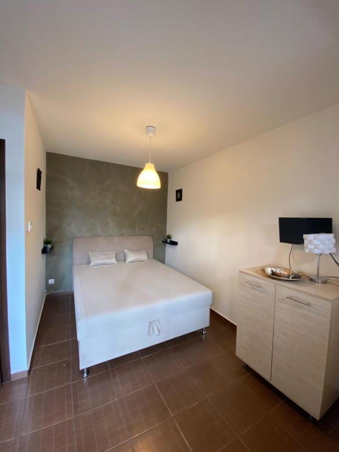 Smeraldo Villa Siofok Bagian luar foto