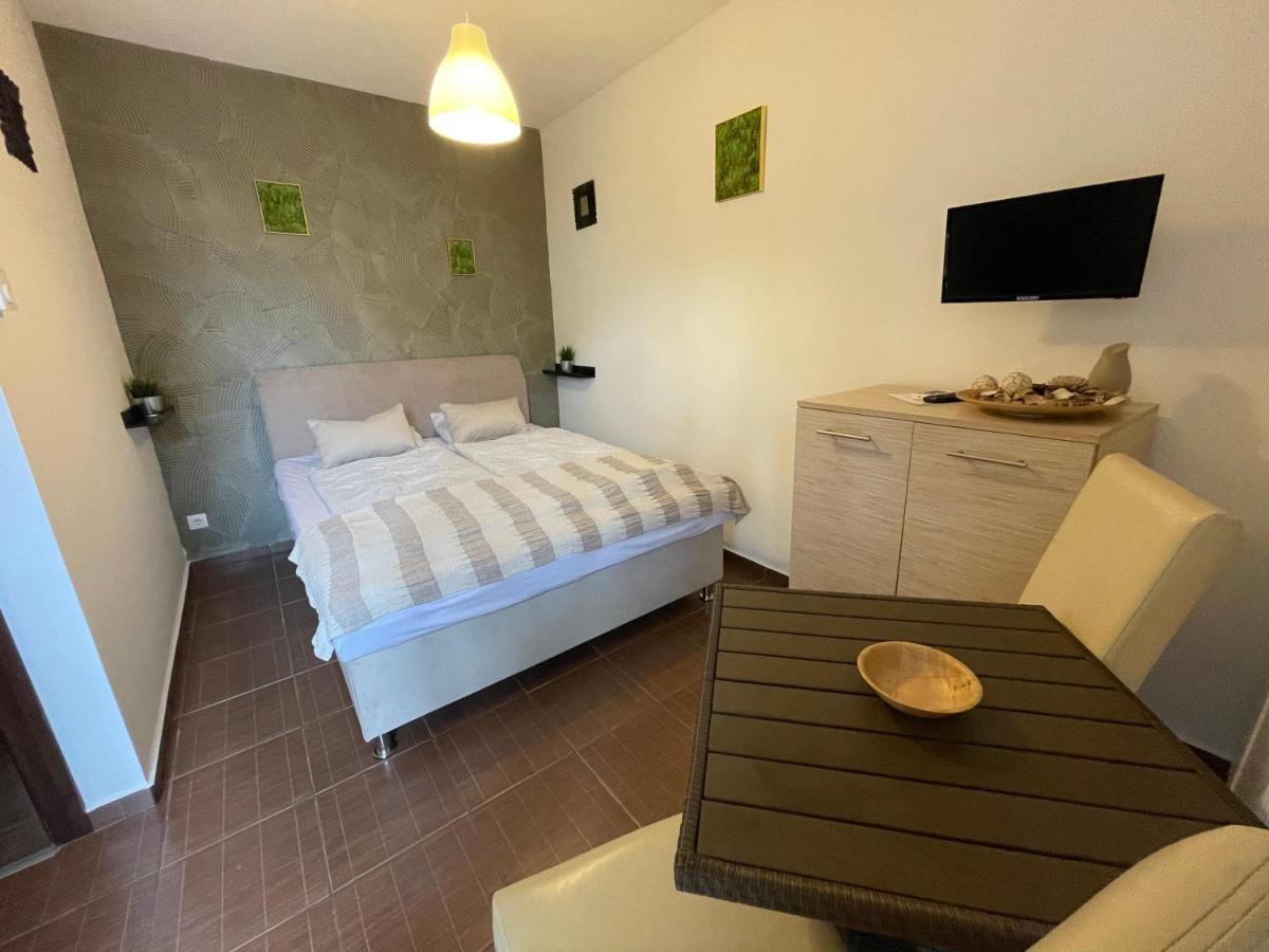 Smeraldo Villa Siofok Bagian luar foto